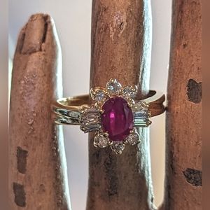 Gorgeous Solid 14K Gold Ruby & Diamond Starburst Cocktail Ring